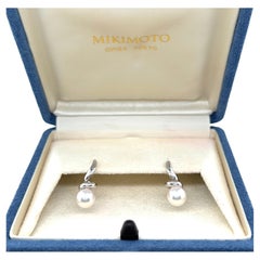 Mikimoto, Orecchini in oro bianco 18 carati e perle coltivate