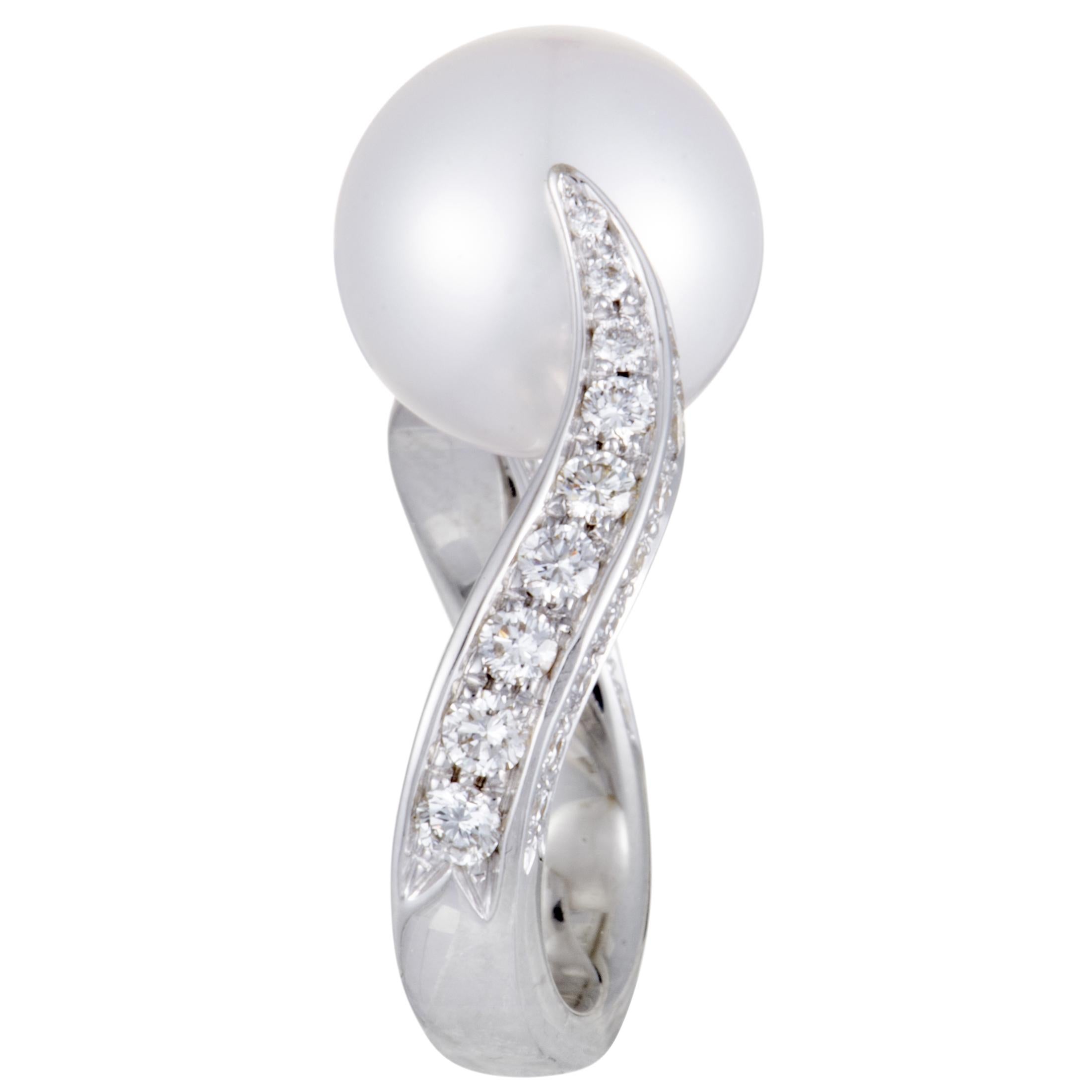 Mikimoto 18 Karat White Gold Diamond and White Pearl Ring 1