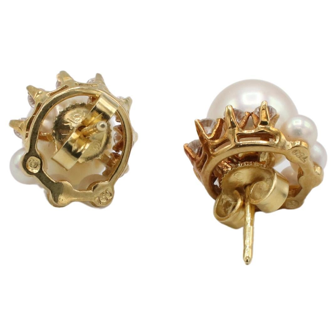 Moderno Mikimoto Orecchini di perle coltivate a 18 carati con diamanti e perle rimovibili in vendita