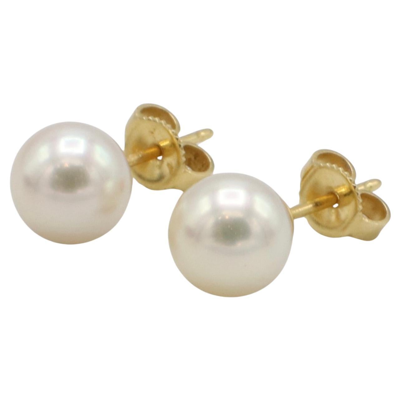 Taglio rotondo Mikimoto Orecchini di perle coltivate a 18 carati con diamanti e perle rimovibili in vendita