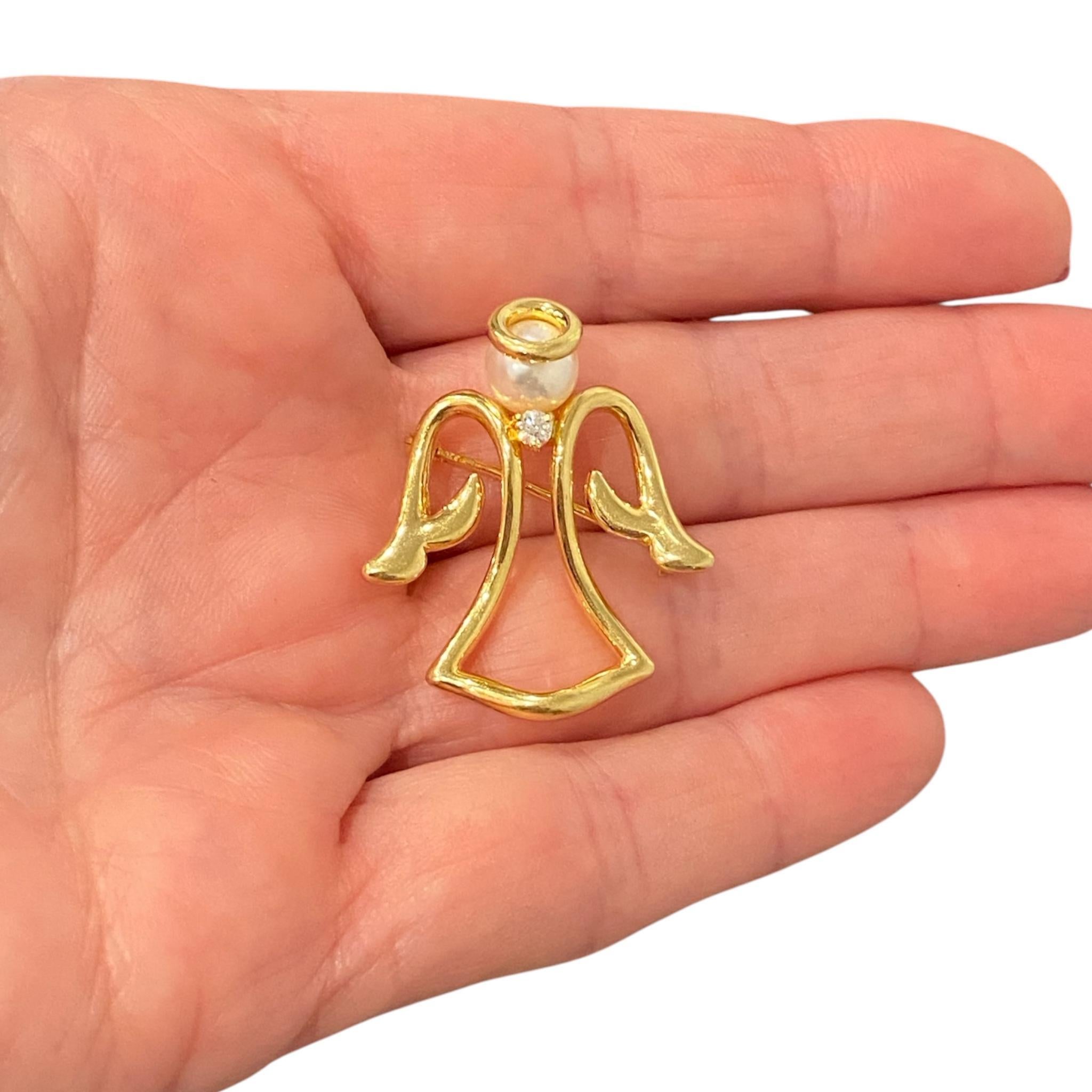Mikimoto 18K Gold Akoya Pearl and Diamond Angel Pin Brooch For Sale 5