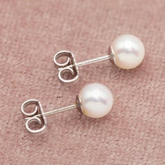 MIKIMOTO 18K Weißgold Akoya-Perlen-Ohrstecker