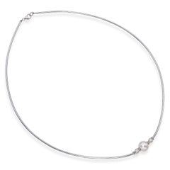 Collana Mikimoto in oro bianco 18 carati con perle e diamanti