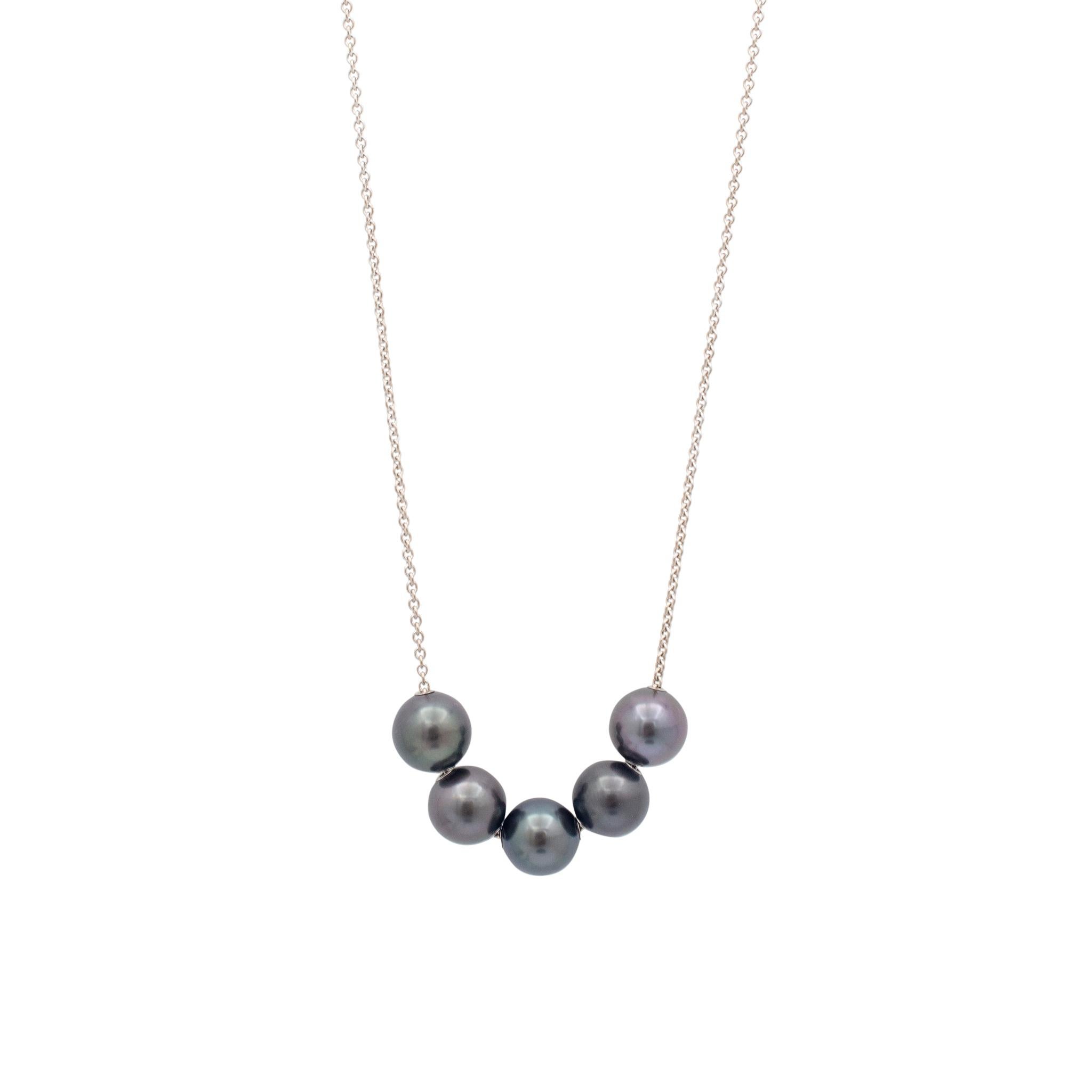 Mikimoto Halskette, 18 Karat Weißgold Perlen in Bewegung Schwarze Südseeperle Diamant Damen im Angebot