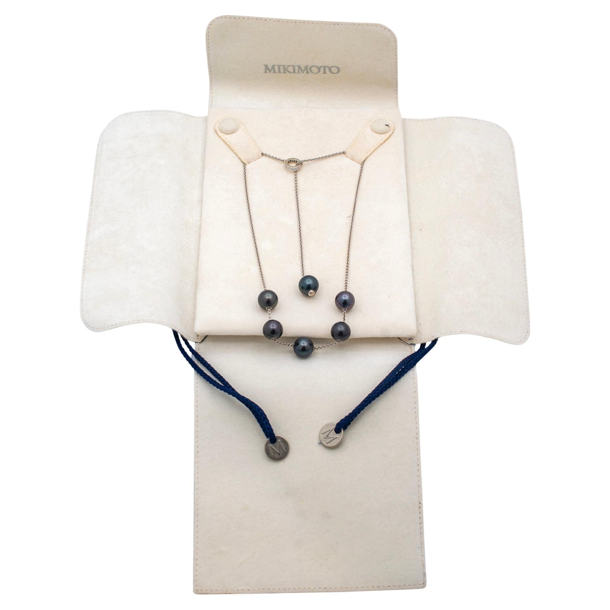 Mikimoto Collier en or blanc 18 carats avec perles noires des mers du Sud en mouvement et diamants