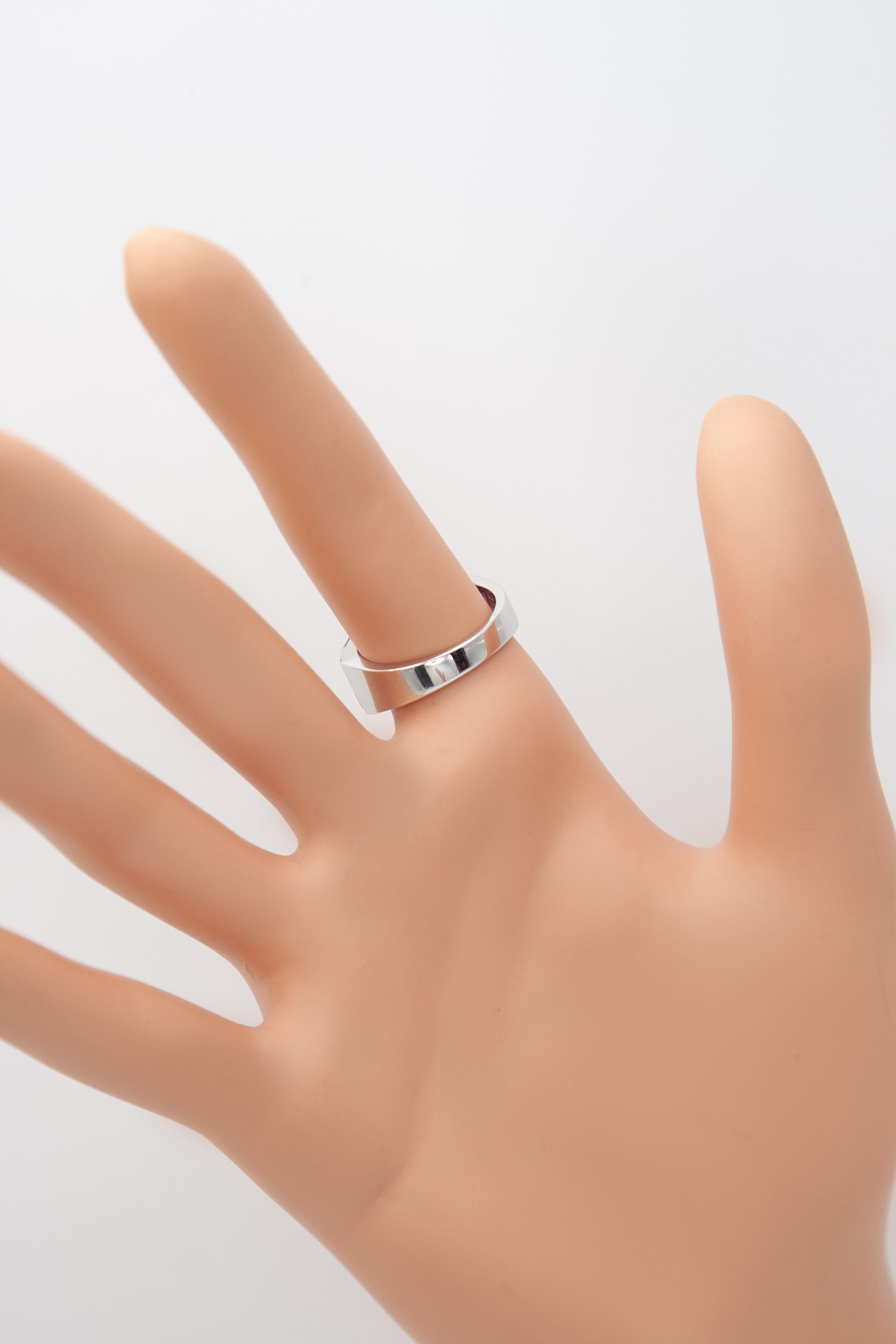 Mikimoto 18K White Gold Ruby and Diamond Band Ring In Excellent Condition For Sale In New York, NY