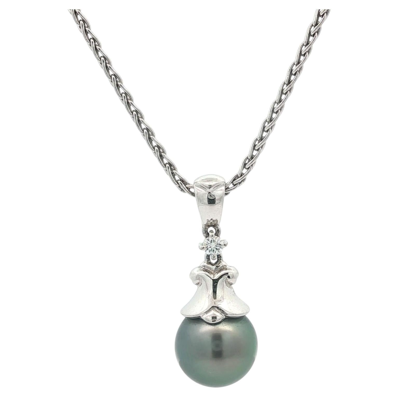 Mikimoto, collana con perle di Tahiti e diamanti in oro bianco 18 carati A Link