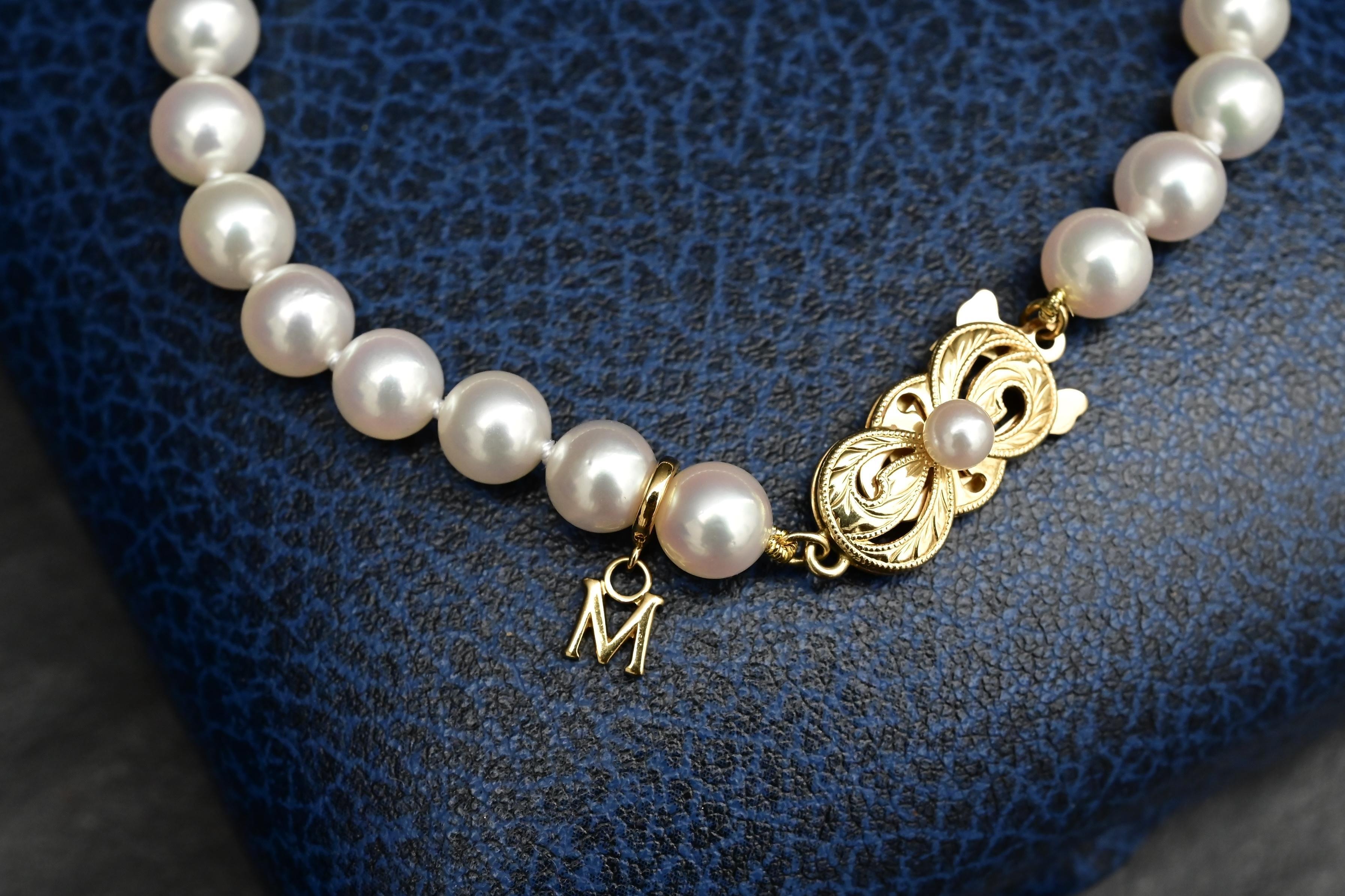Mikimoto 18K Yellow Gold Akoya Pearl Bracelet Full Set– 6.5mm Pearls, 7 1/2” In Good Condition For Sale In Media, PA