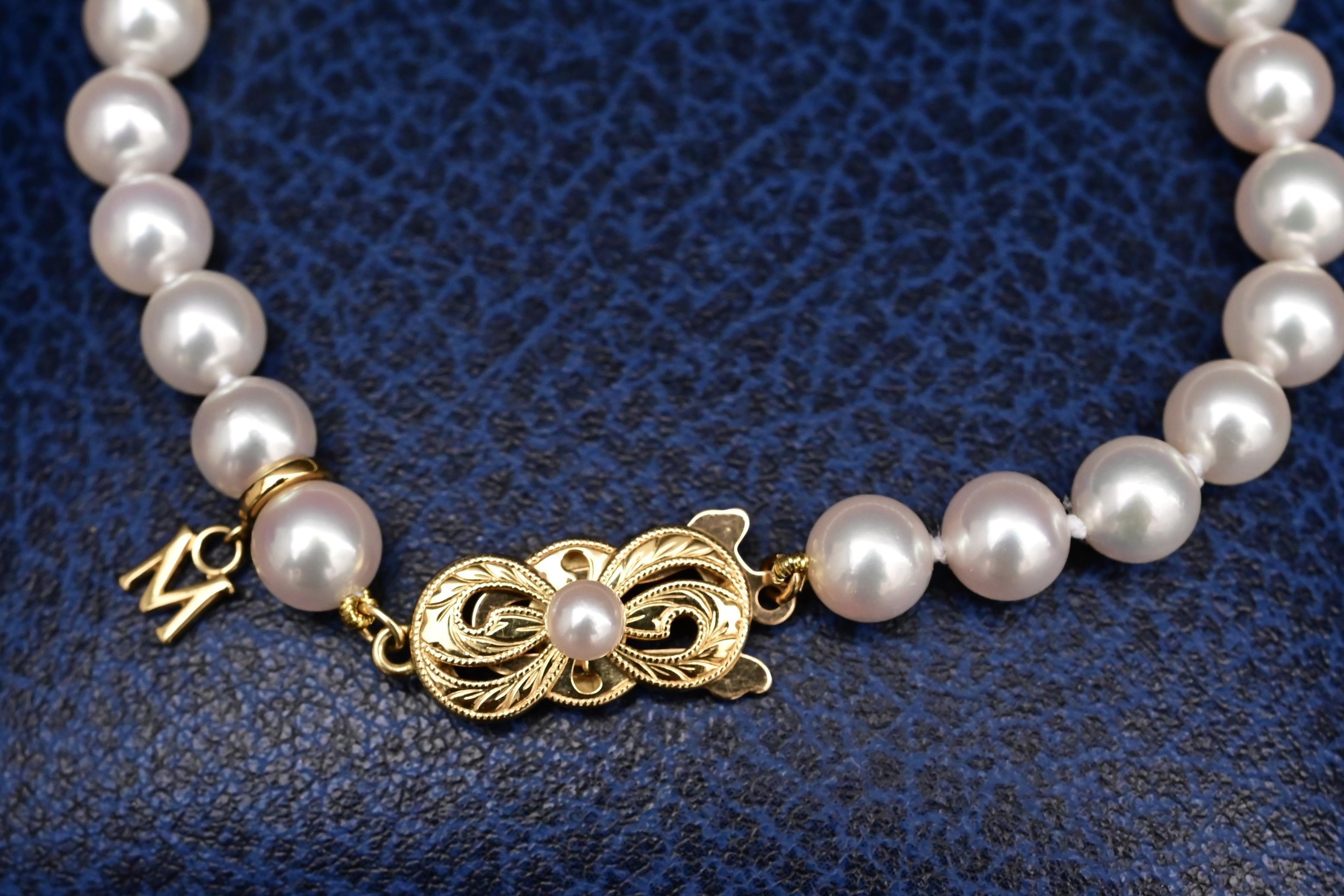 Mikimoto 18K Yellow Gold Akoya Pearl Bracelet Full Set– 6.5mm Pearls, 7 1/2” For Sale 1