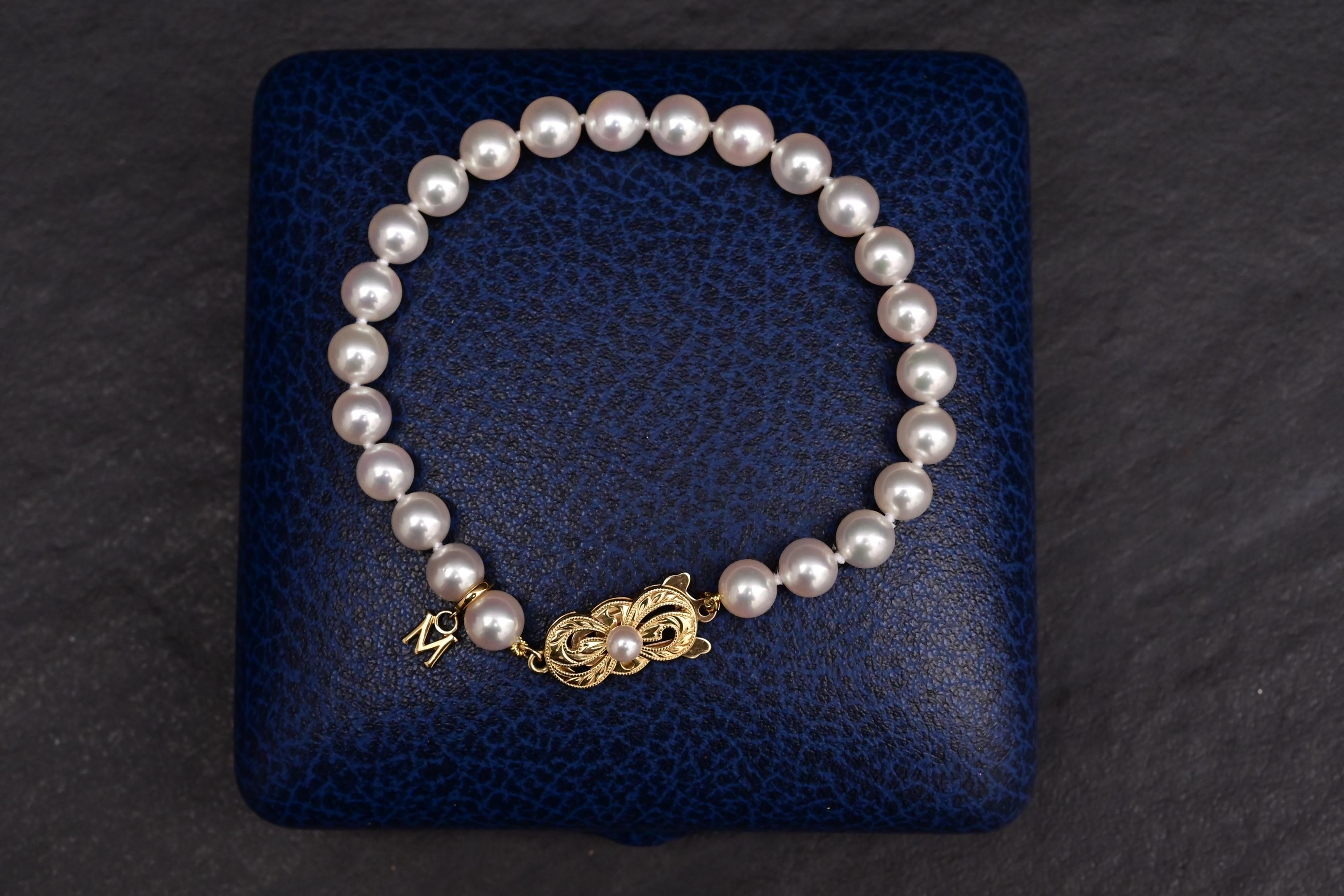 Mikimoto 18K Yellow Gold Akoya Pearl Bracelet Full Set– 6.5mm Pearls, 7 1/2” For Sale 2