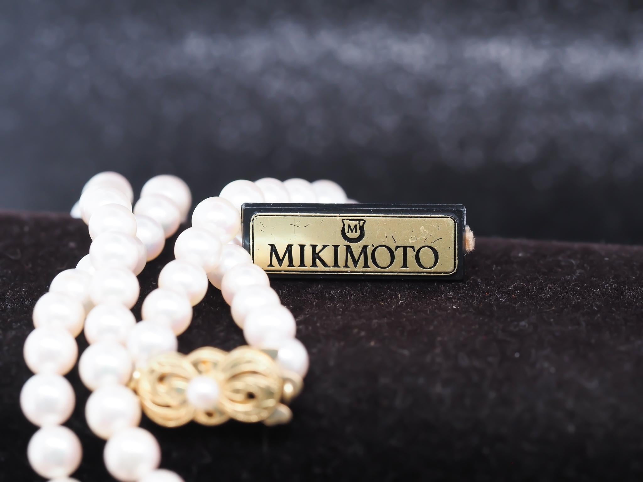 Mikimoto Collier en or jaune 18 carats et perles avec étiquette en vente 3
