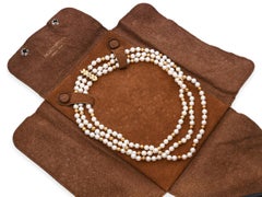 Mikimoto, collana di perle in oro giallo 18 carati a più fili