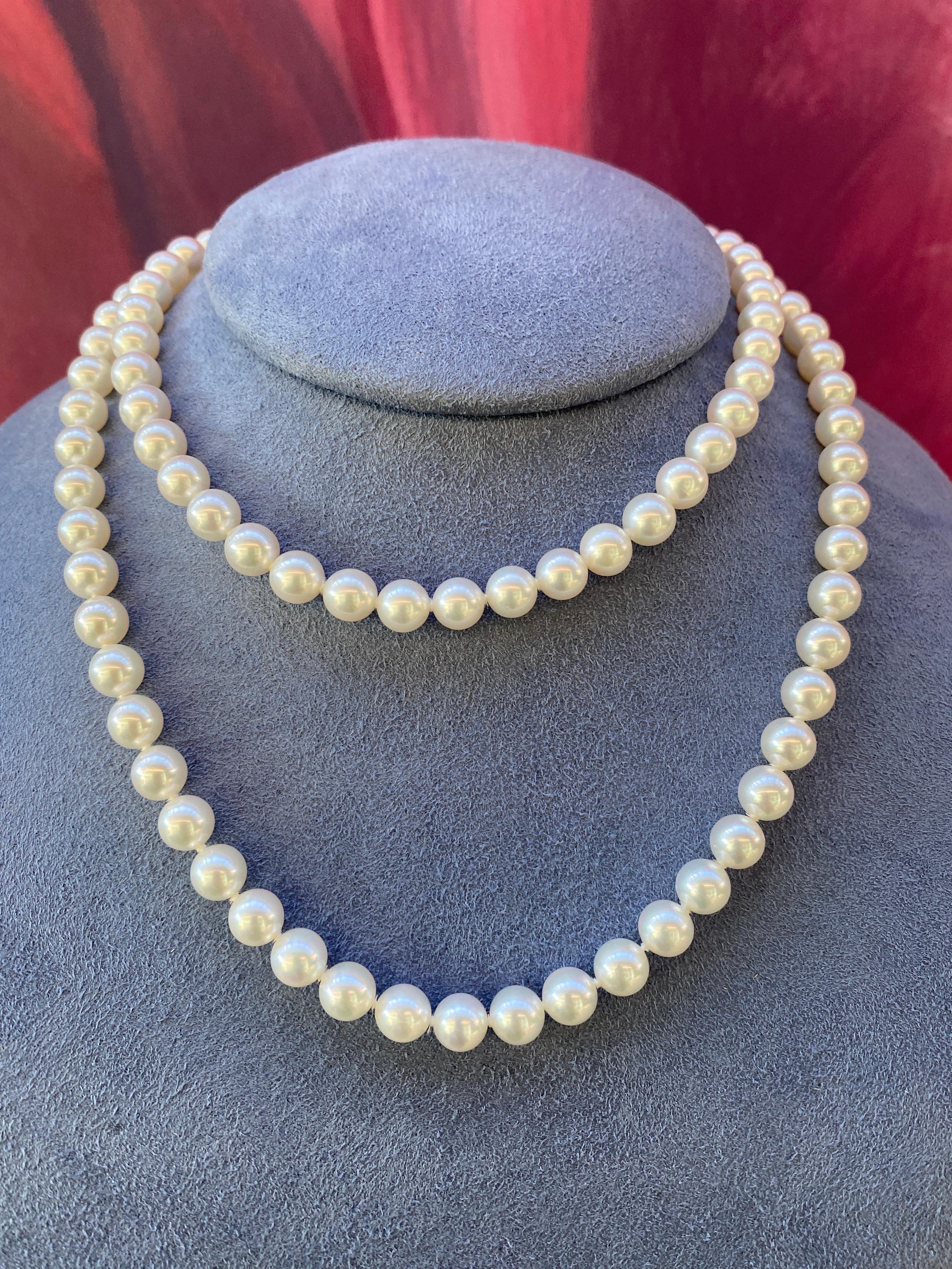 Mikimoto 30 inch Akoya Pearl Necklace In Excellent Condition For Sale In Houston, TX