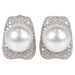 Orecchini a clip Mikimoto con diamante da 3,50 carati e perla dei Mari del Sud, in oro bianco 18k
