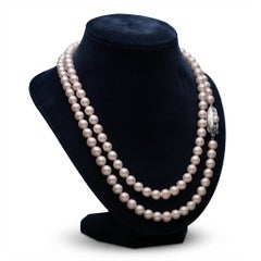 Collar de Mikimoto con perlas Akoya de 5,5-6 mm en hilera larga