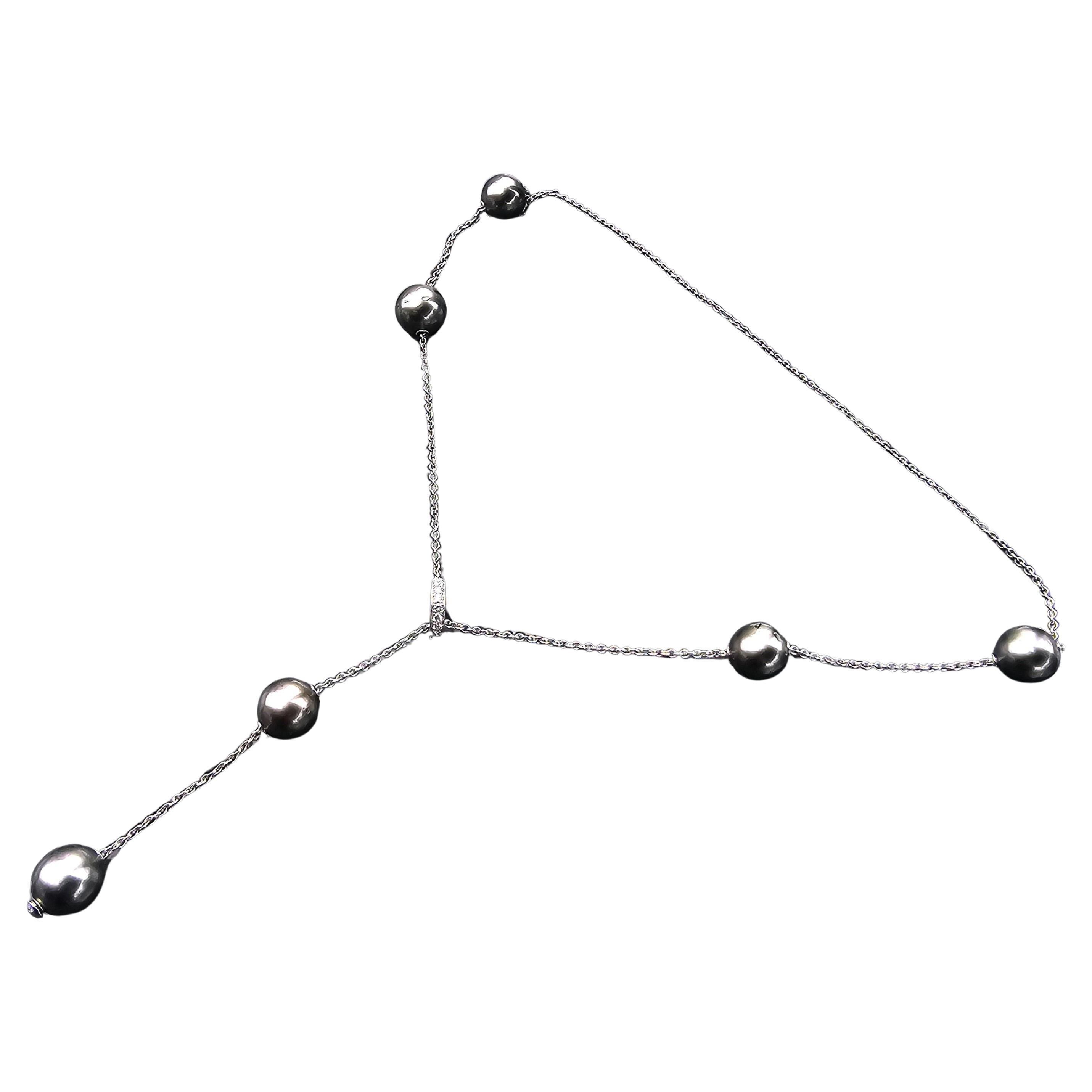 Mikimoto 6 Black South Sea Pearls in Motion Necklace 18k White Gold Diamond 16g in vendita