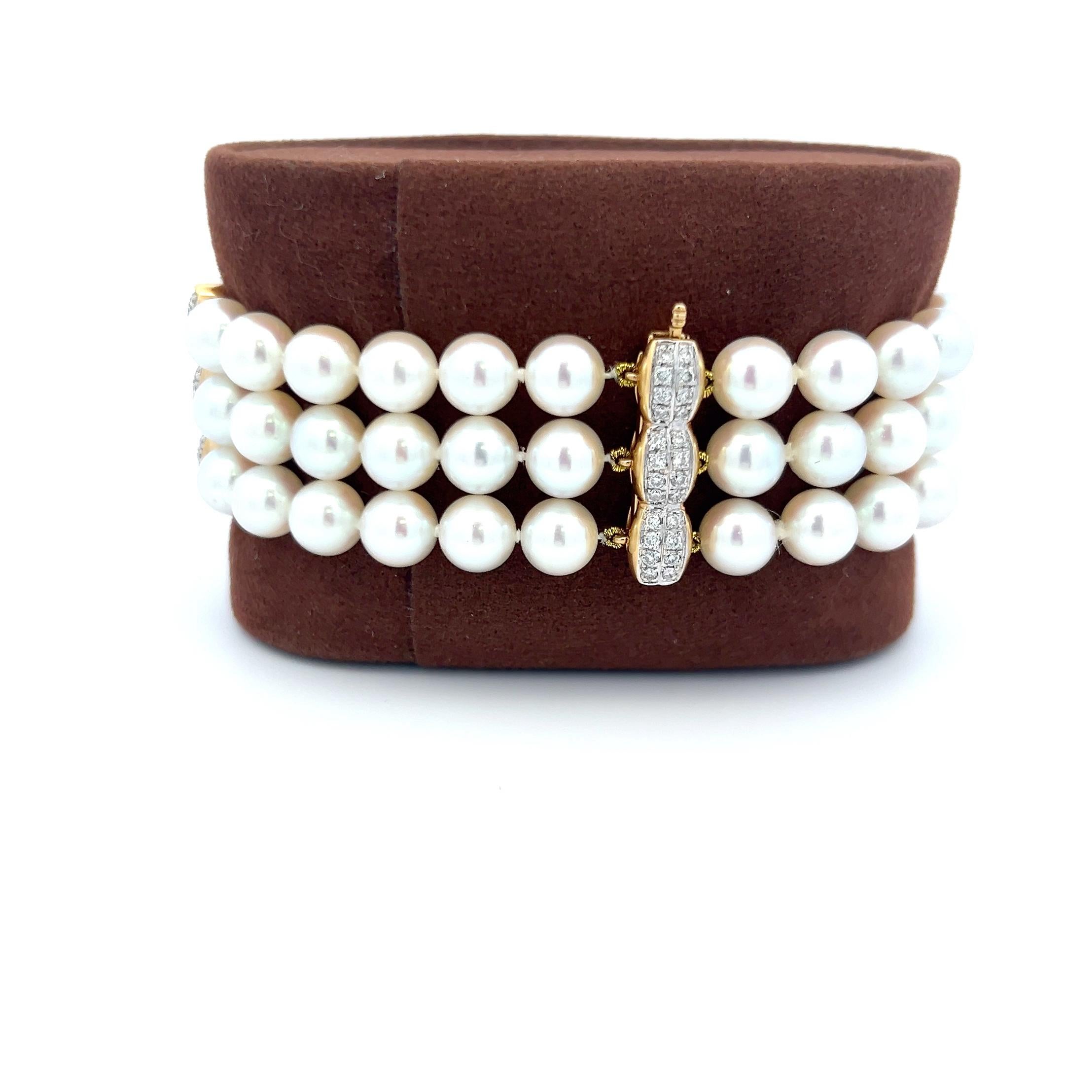 Round Cut Mikimoto 6.5-6.9MM Pearl 0.68 Carat Round Brilliant Diamond 18K YG Bead Bracelet For Sale