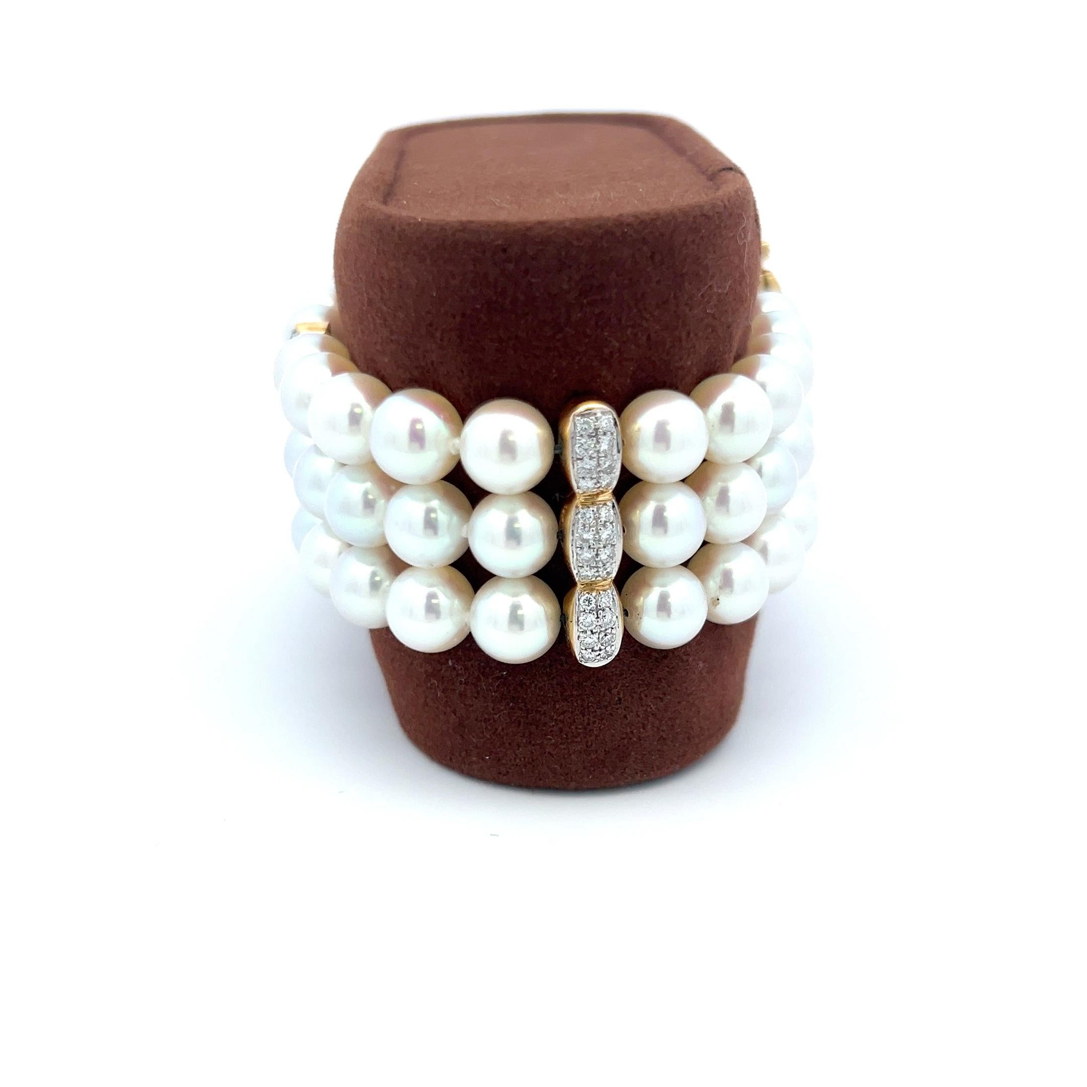 Mikimoto 6.5-6.9MM Pearl 0.68 Carat Round Brilliant Diamond 18K YG Bead Bracelet In Good Condition For Sale In New York, NY