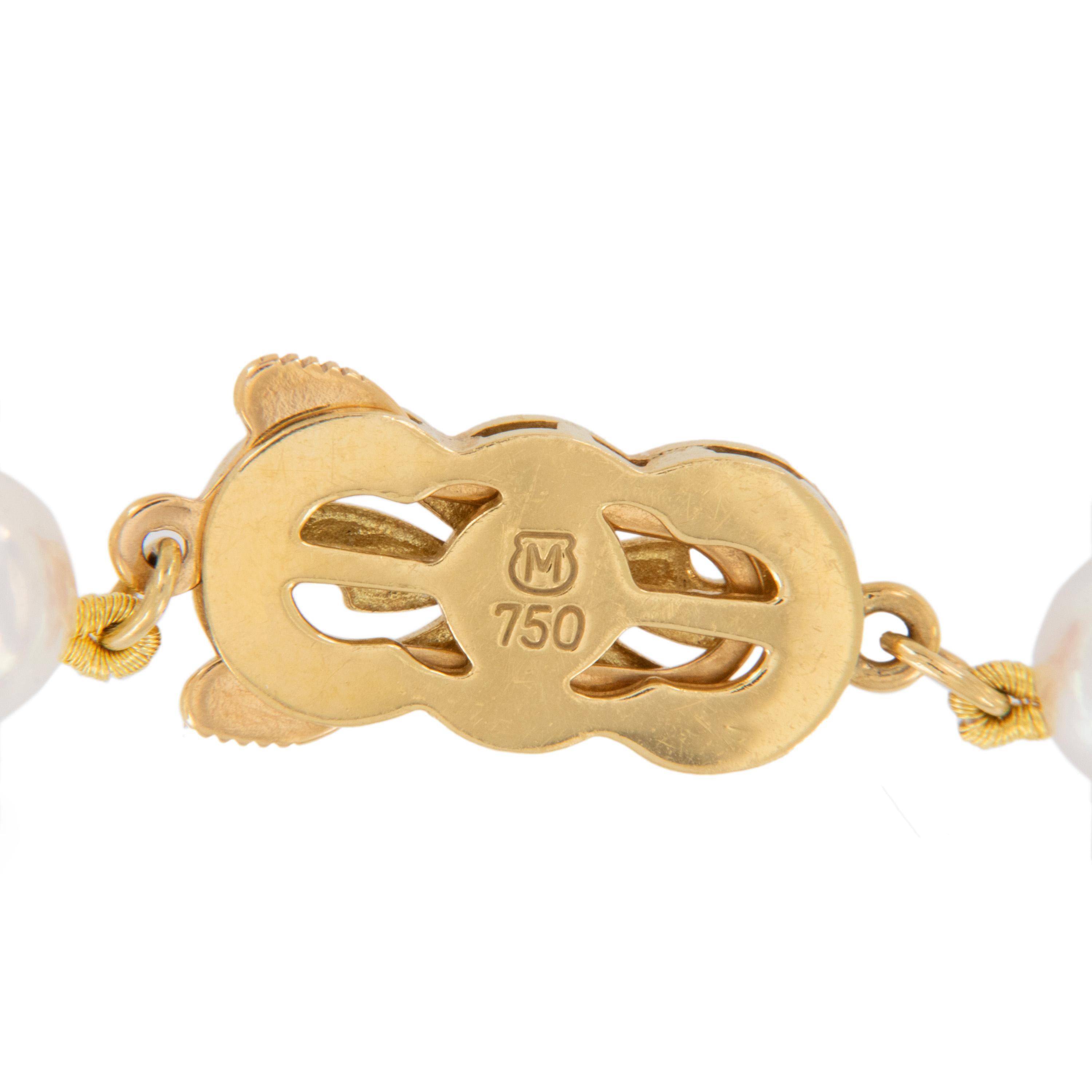 Round Cut Mikimoto AAA Akoya 18 Karat Yellow Gold Pearl Bracelet For Sale