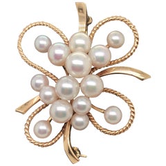 Mikimoto Akoya Culture Pearl Brooch 14 Karat Yellow Gold