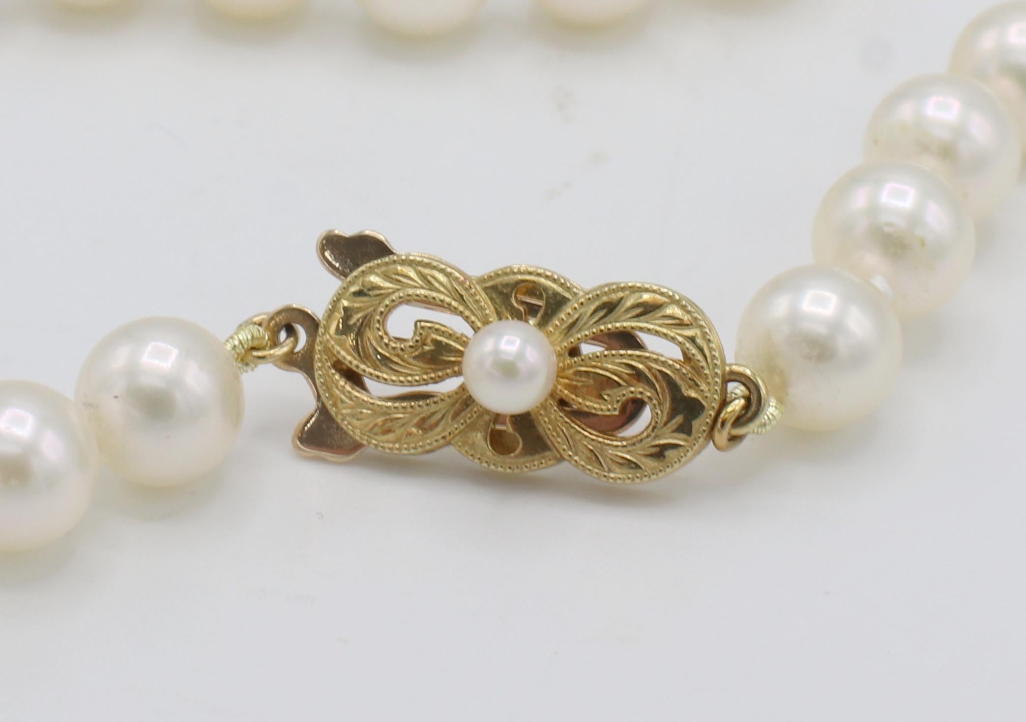 Modern Mikimoto Akoya Cultured Pearl 18 Karat Yellow Gold Pearl Necklace
