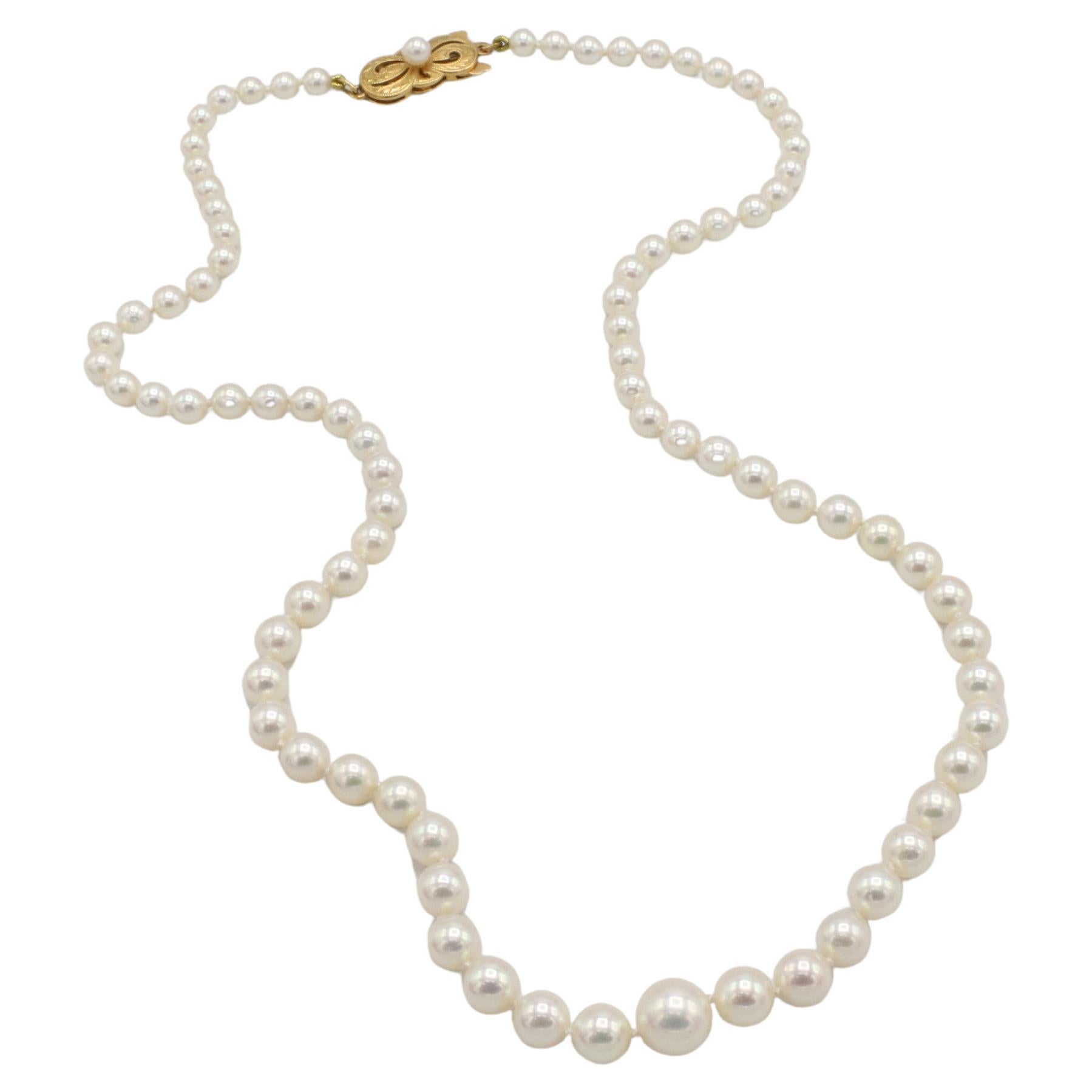 Mikimoto Akoya Cultured Graduated Pearl Necklace 18 Karat Gold Clasp With Box