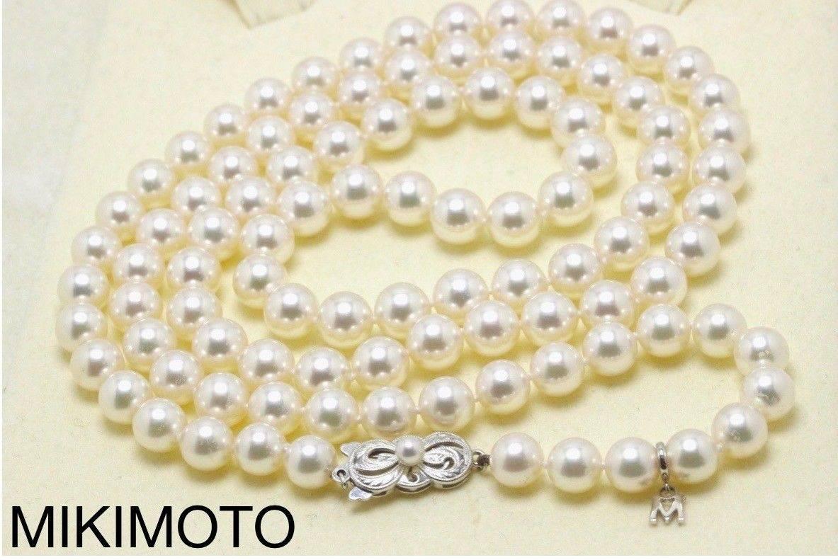 Mikimoto Akoya Cultured Graduated Pearl Strand Necklace in 18 Karat White Gold In Excellent Condition In San Diego, CA