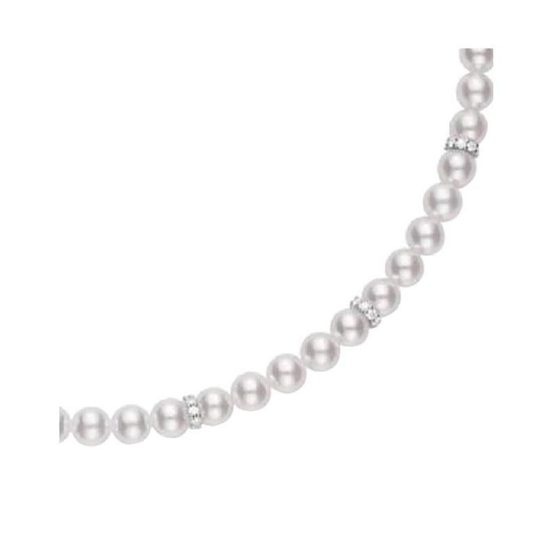 The size of the Pearls measure between 7mm - 7.5 mm. This beautiful Pearl Necklace also features 18ct white gold. 
Diamonds - 0.60ct
PDL751071WGS13