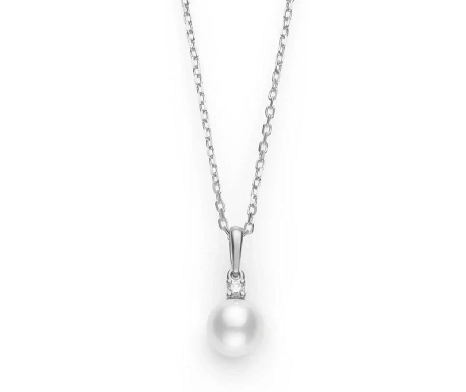 Mikimoto Akoya Cultured Pearl and Diamond Pendant in 18k White Gold PPS752DW In New Condition For Sale In Wilmington, DE