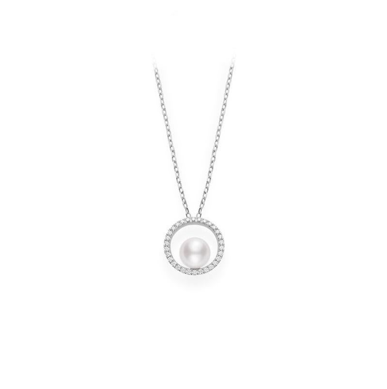 Taglio rotondo Mikimoto Ciondolo di perle coltivate Akoya con diamanti MPA10369ADXW in vendita