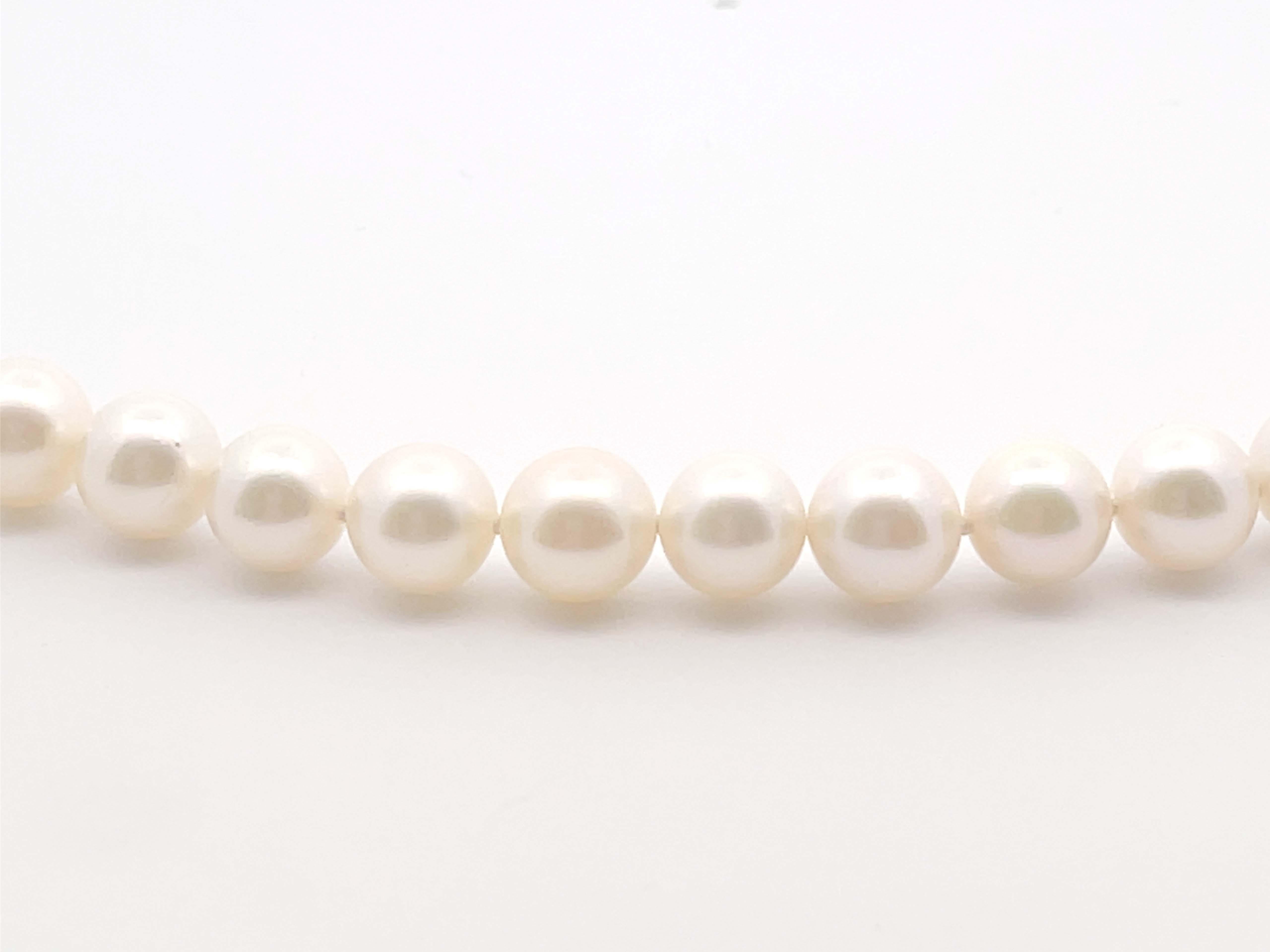 Mikimoto Akoya Cultured Pearl Strand Necklace 18K In Excellent Condition For Sale In Honolulu, HI
