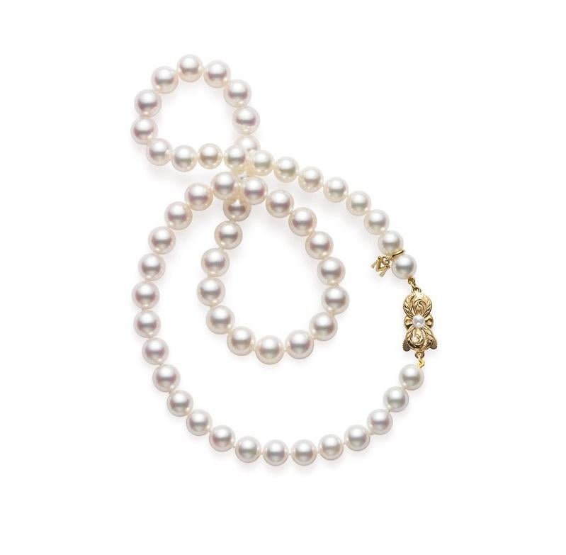 Mikimoto Akoya Cultured Pearl Strand Necklace in 18k Yellow Gold Clasp. 
This 18 inch Akoya cultured pearl strand features anywhere from 5.5-6mm Akoya cultured pearls with a Mikimoto signature clasp in 18K Yellow gold.
Quality A1
length 18 inch