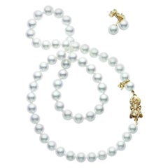 Mikimoto Akoya Cultured Pearl Two-Piece Gift Set UN70118VS1K2