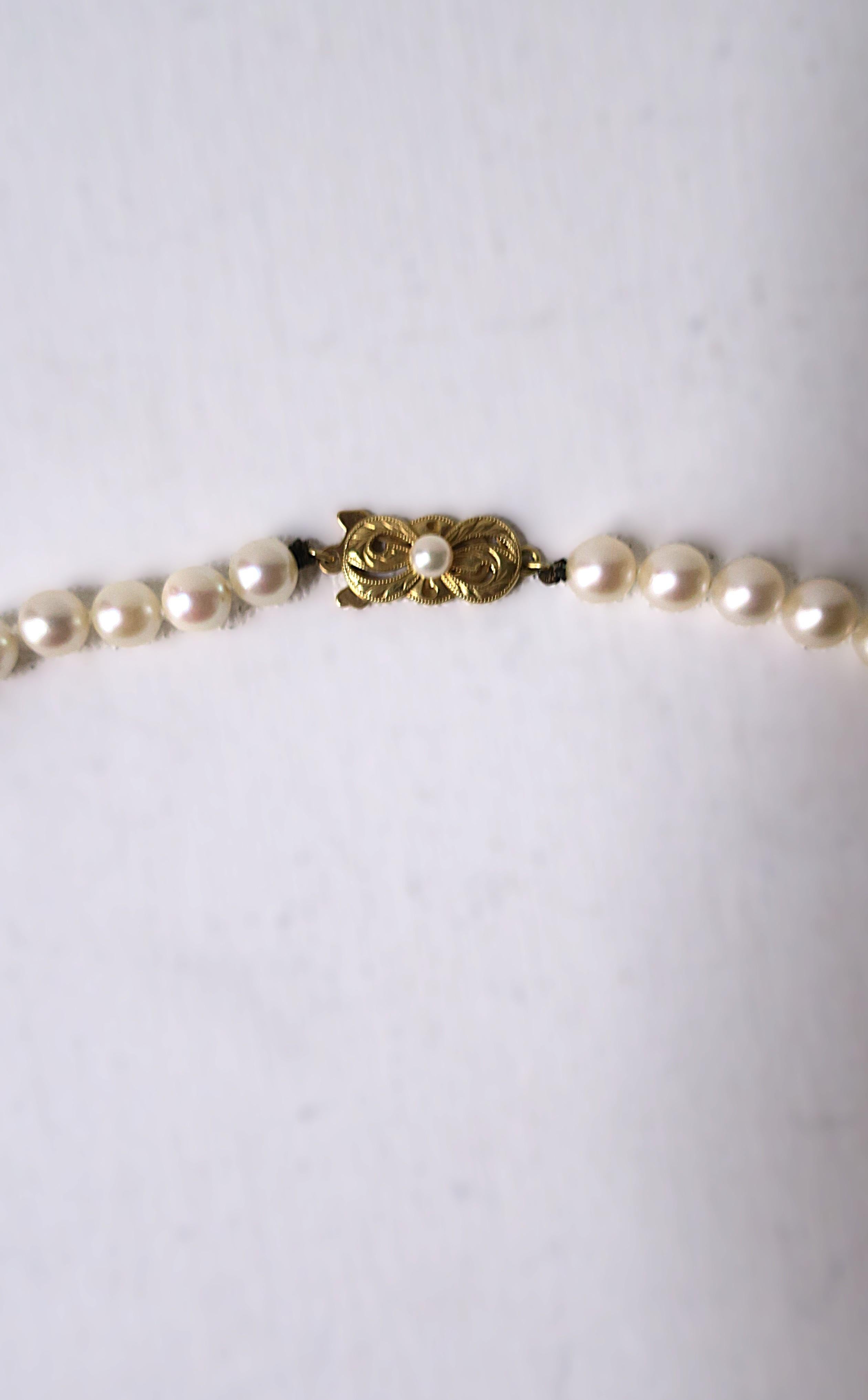 Mikimoto Akoya Pearl 18 Karat Gold Necklace For Sale 9