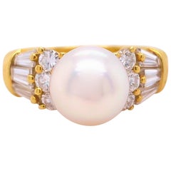 Vintage Mikimoto Akoya Pearl and Diamond Ring 18 Karat Yellow Gold