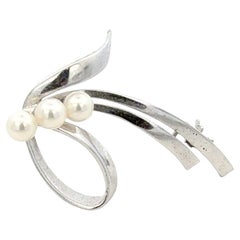 Mikimoto Akoya Pearl Brooch 5.45 mm Sterling Silver Estate