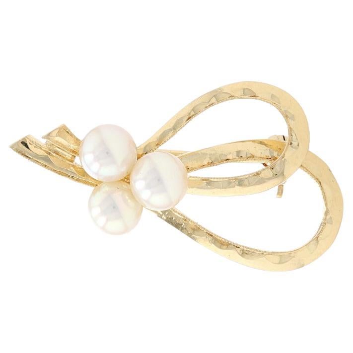 Mikimoto Akoya Pearl Brooch - Yellow Gold 18k Ribbon Bow Pin For Sale