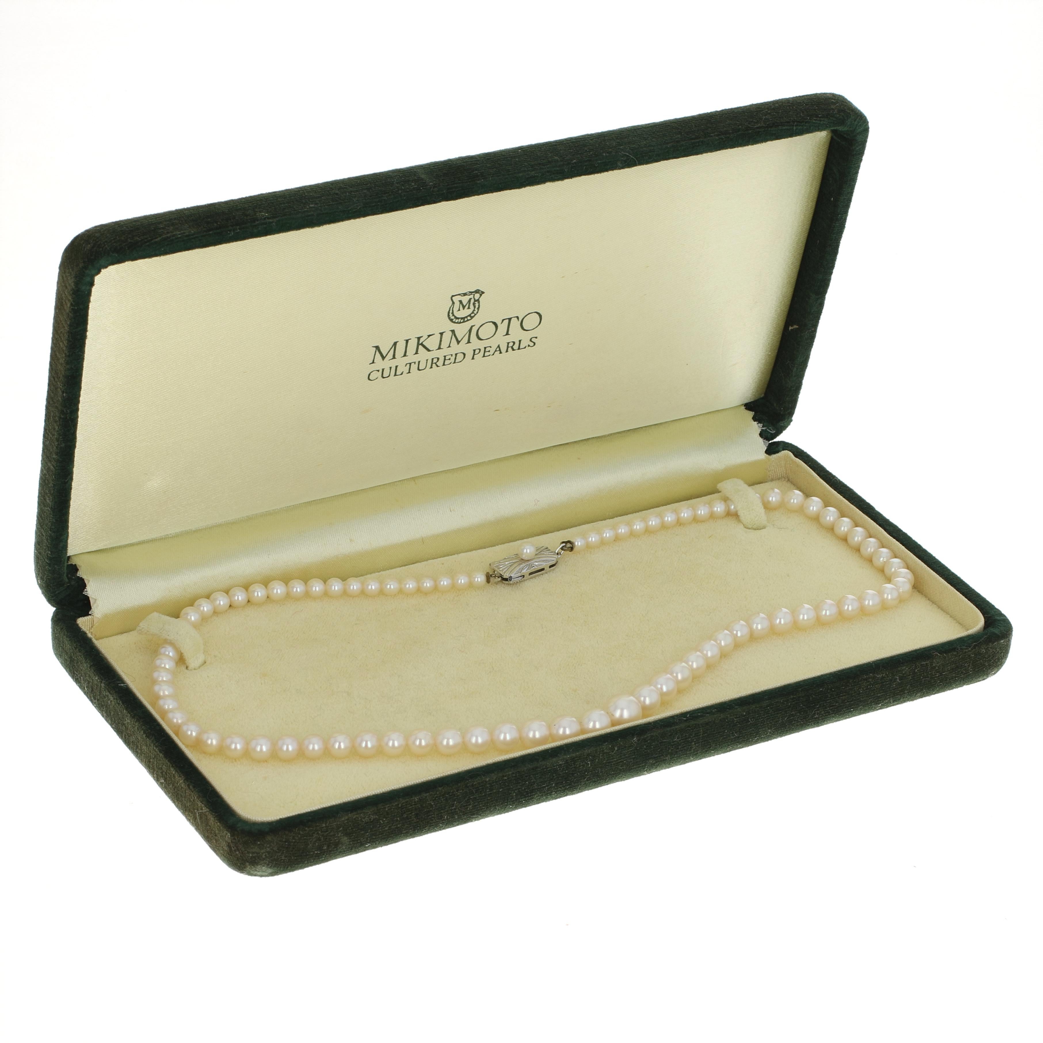 Mikimoto Akoya Pearl Graduated Strand Necklace Silver with Box 2