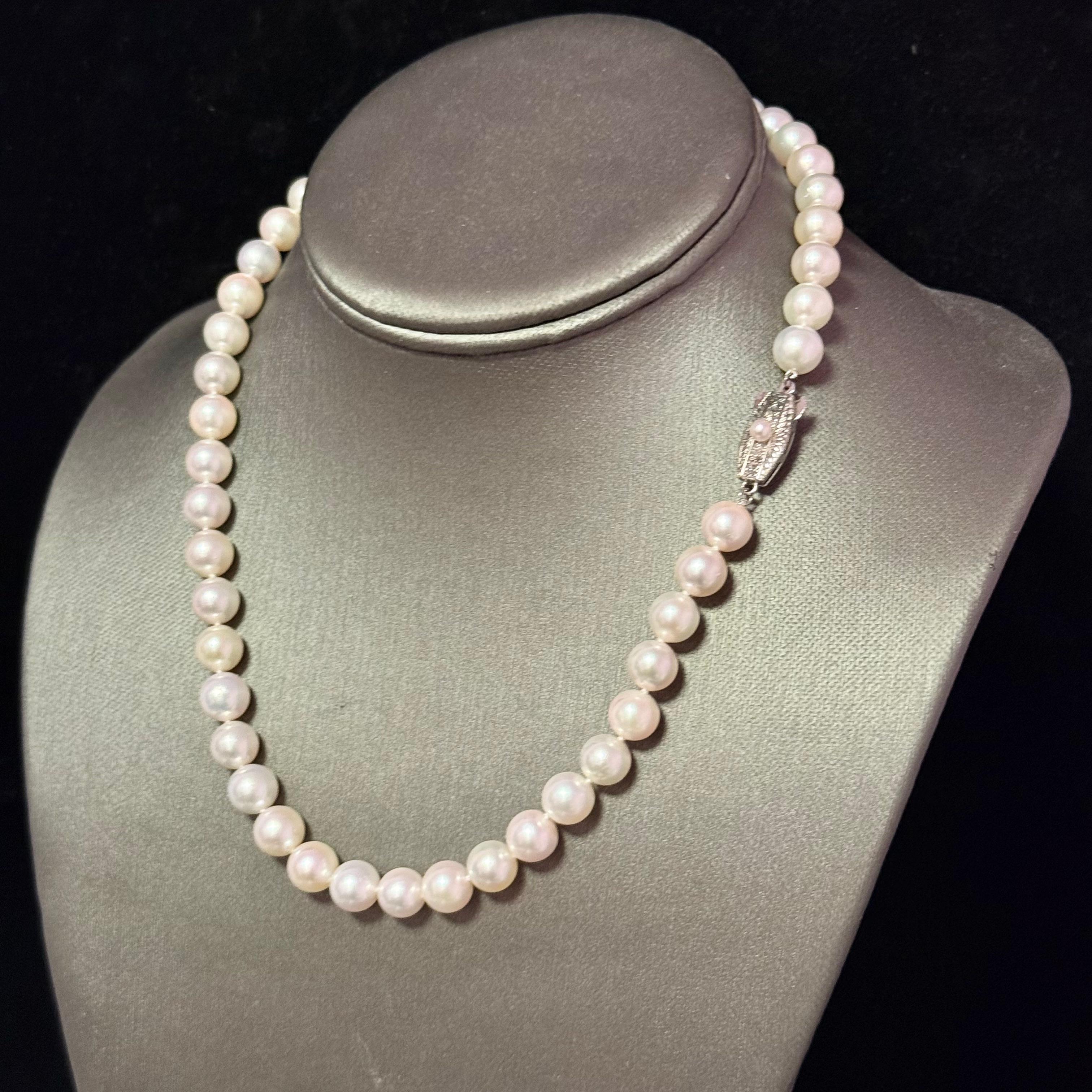 Taglio rotondo Mikimoto Akoya Pearl Necklace 17