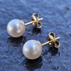 Mikimoto Orecchini di perle Akoya in oro giallo 18 carati da 7,5 a 8 mm A+ Certificato in scatola