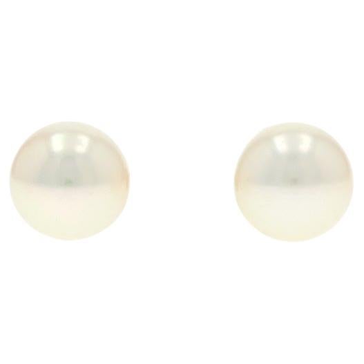 Boucle d
oreilles en perles d
Akoya de Mikimoto - Or jaune 18k percé