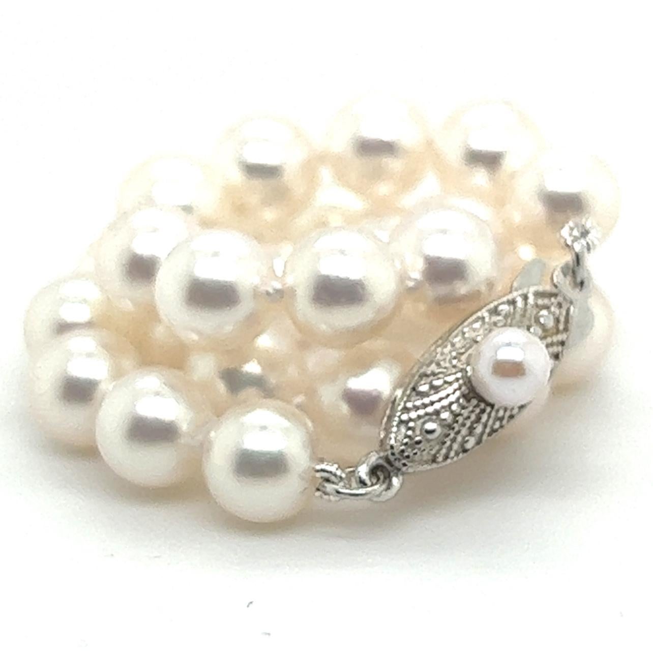 Mikimoto Authentic Estate Akoya Perlenarmband Silber Schließe im Zustand „Gut“ in Brooklyn, NY
