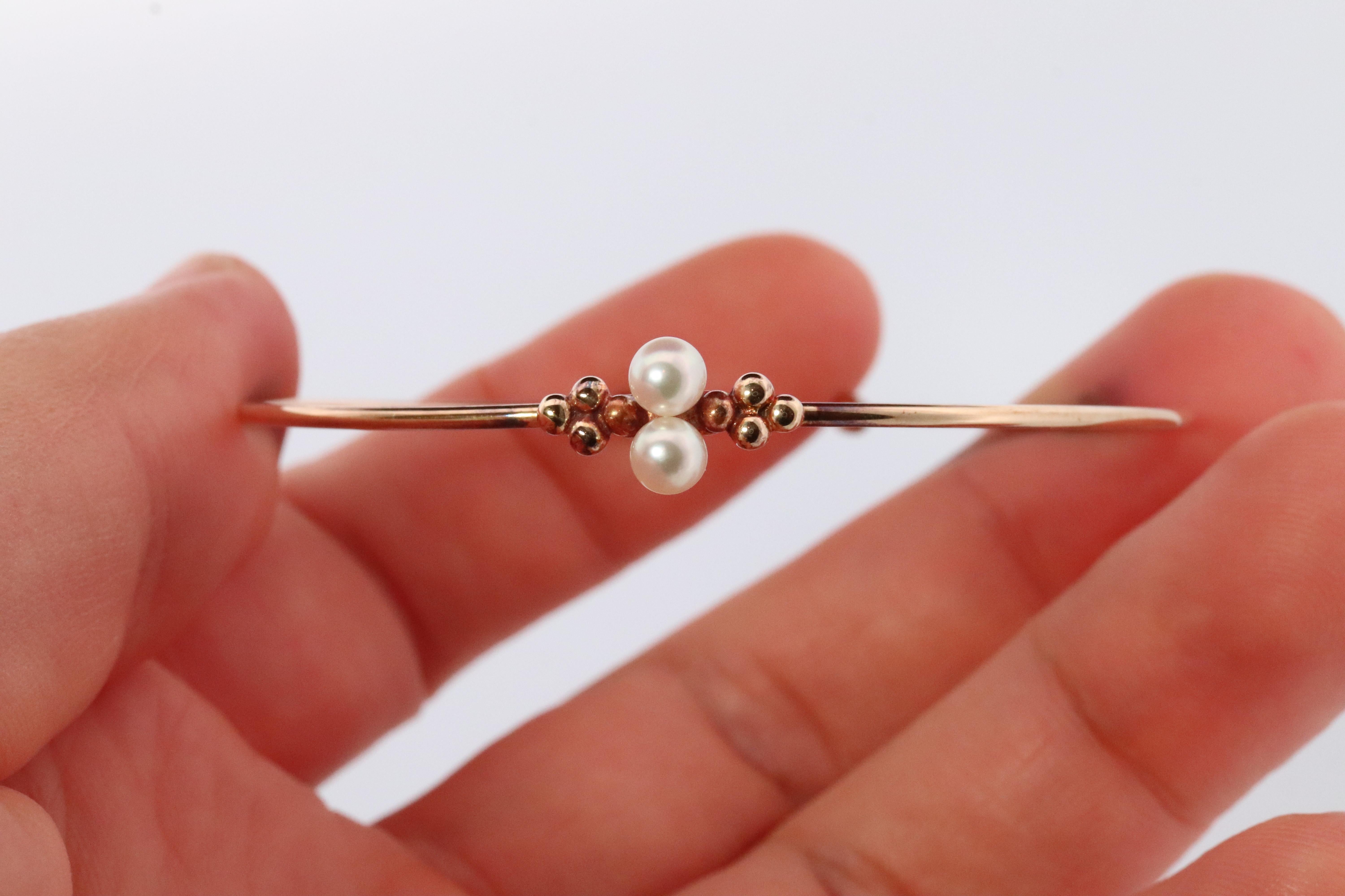 Genuine MIKIMOTO Bangle Bracelet

14k Yellow Gold double akoya pearls

MIKIMOTO hallmarked accordingly

Details:

Size Adjustable
3.9grams total
4mm akoya pearls