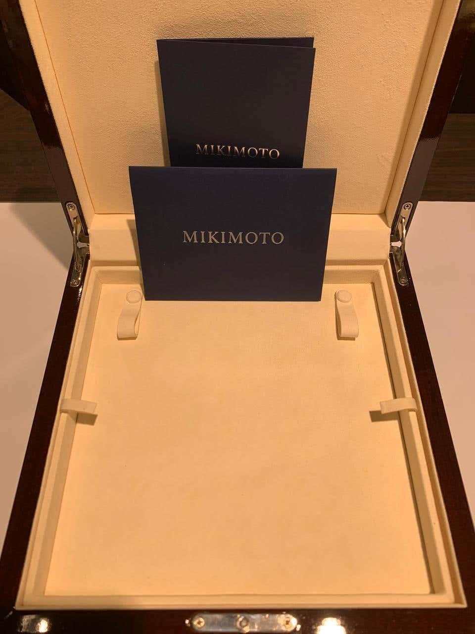 Mikimoto Schwarze Südsee-Zuchtperlenkette mit Gradient-Verlauf, RG1064MDW Damen im Angebot