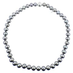 Mikimoto Black South Sea Pearl Gold Diamond Necklace