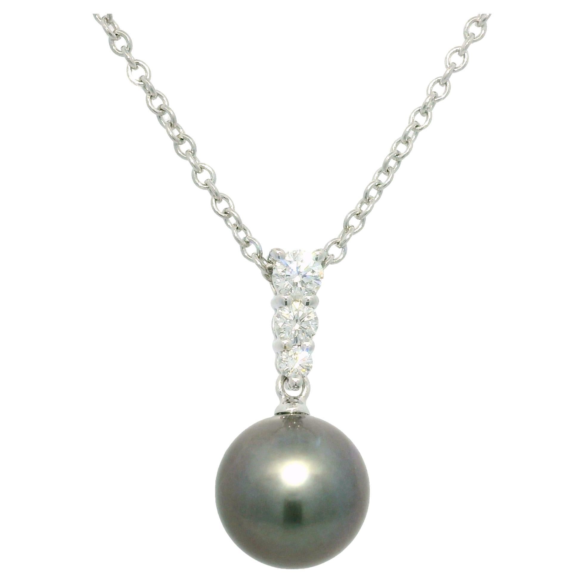 Mikimoto Schwarze 18 Karat Tropfen-Halskette mit Südseeperlen und natürlichen Diamanten, auf Lager