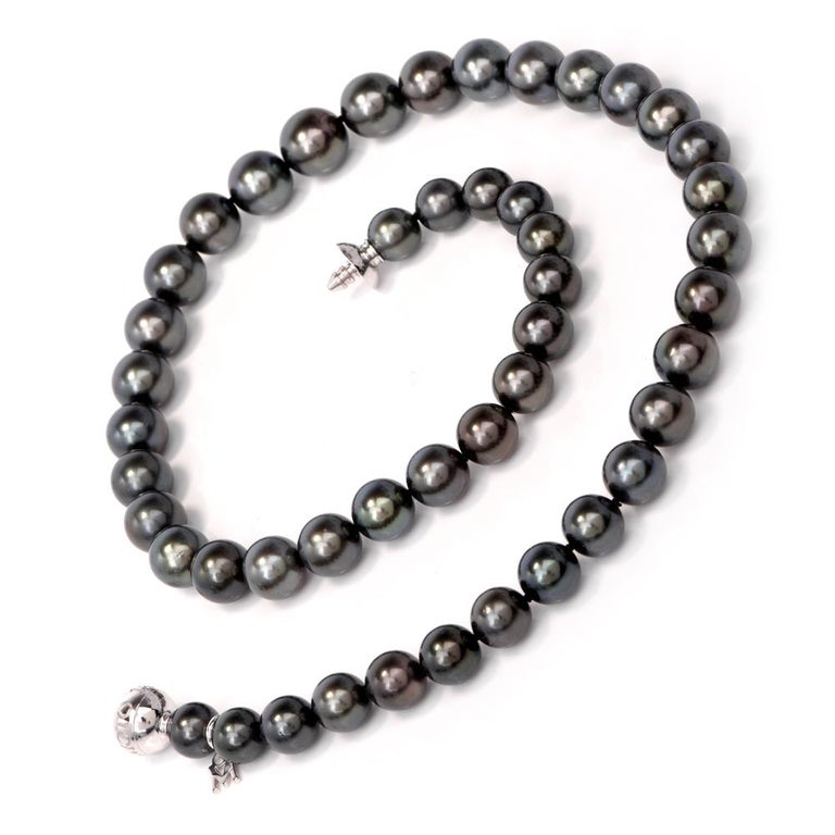 Mikimoto Black South Sea Strand Pearl Necklace For Sale at 1stDibs