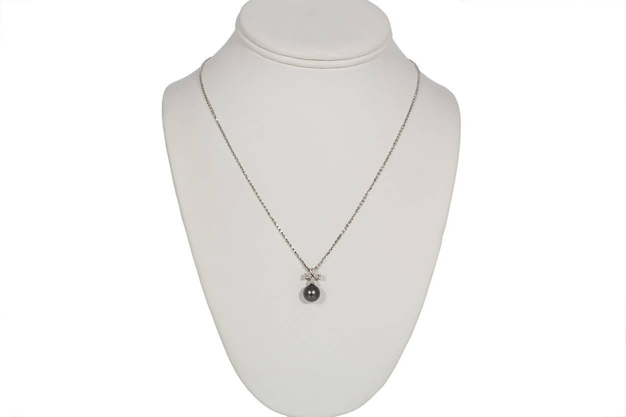Modern Mikimoto Black South Sea Pearl Pendant Necklace 18 Karat Gold and Diamonds