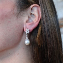 MIKIMOTO Classic Pair Of Convertible Pearls Earrings 18Kt Gold 2.08 Ctw Diamonds