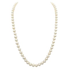 Mikimoto Zucht- Akoya-Perlen-Halskette mit 20" Strang und Verschluss aus 18 Karat Gold